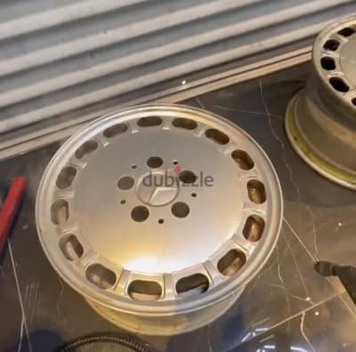 for sale 4 Mercedes original rims 15 inchesللبيع 4رنقات مرسيدس ١٥  إنش