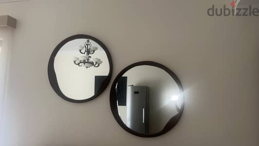 Pieces mirror set