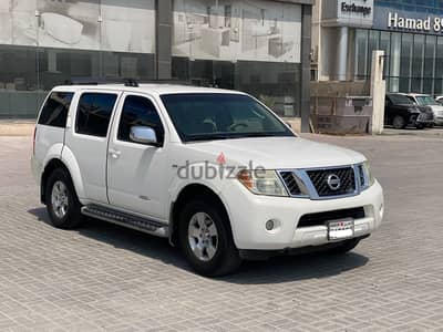 Nissan Pathfinder 2008 White