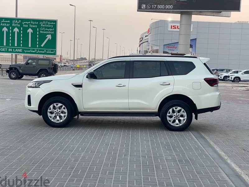 Nissan Xterra SE 2022 White 2