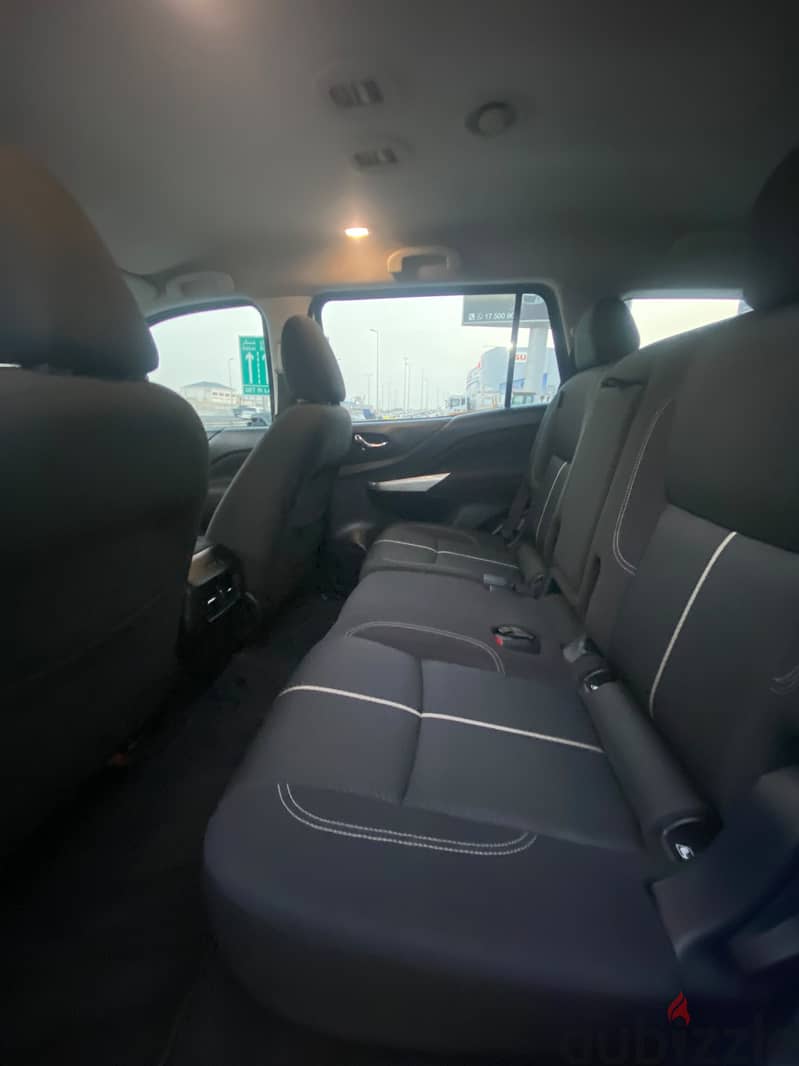 Nissan Xterra SE 2022 White 5