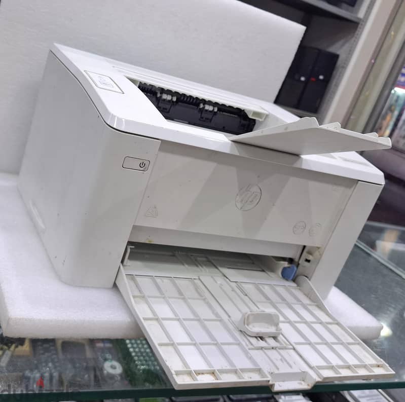 HP Laser Jet Pro Professional Printer Very Good Working (Free A4 Paper 1