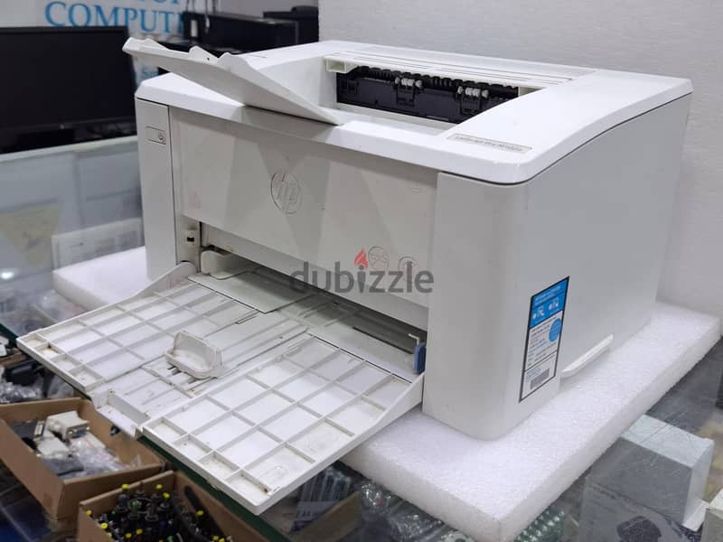 HP Laser Jet Pro Professional Printer Very Good Working (Free A4 Paper 3