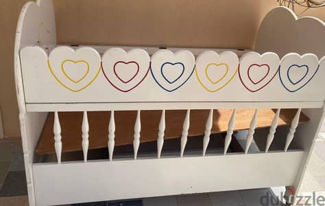 سرير أطفال خشب /  Children’s wooden bed
