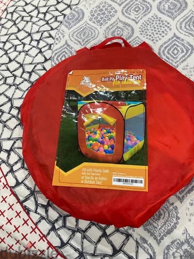 URGENT BALLPIT FOR SLE WITH BALLS (ONLY 8 BHD)