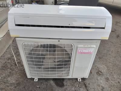 1ton split AC for sale good condition good working with fixing