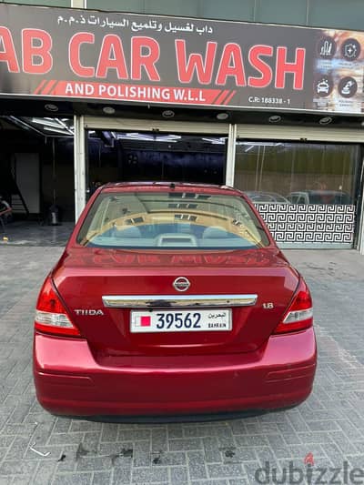 Nissan Tiida 2012