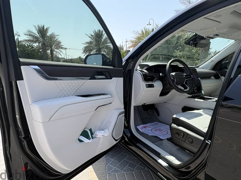 GMC Acadia Denali 2026 Only 3500 KM جمس دينالي اكاديا فل اوبشن 11