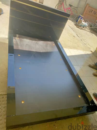 Single Bed Frame for Sale (Did not use new) 120x200cm