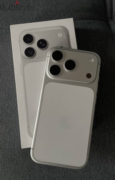Apple - iPhone 17 Pro Max
