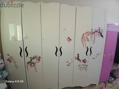 6 doors white cupoured