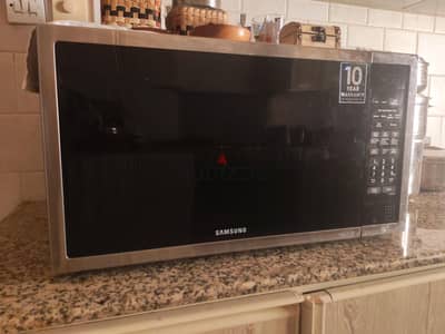 مايكرويف و فرن غاز . . . microwave and cooking gas