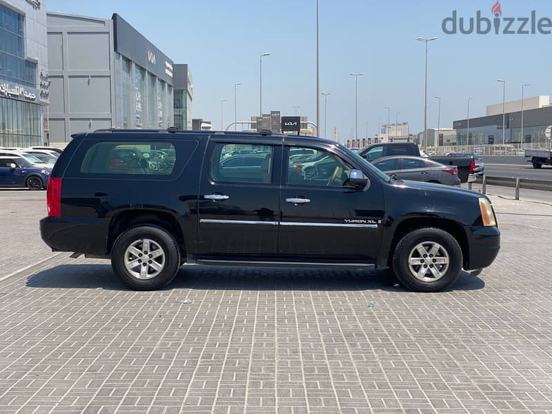 GMC Yukon XL 2009 Black 2