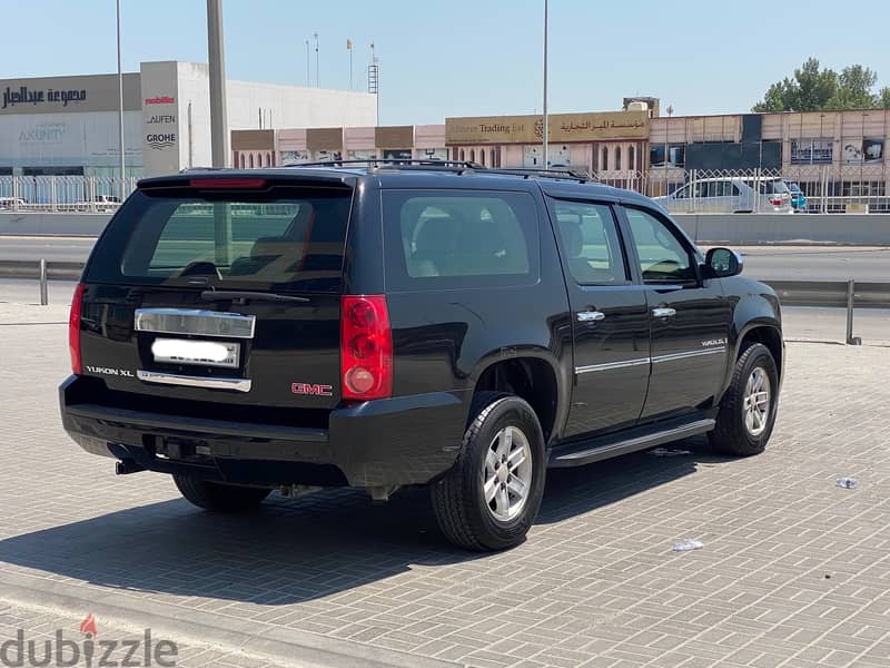 GMC Yukon XL 2009 Black 6