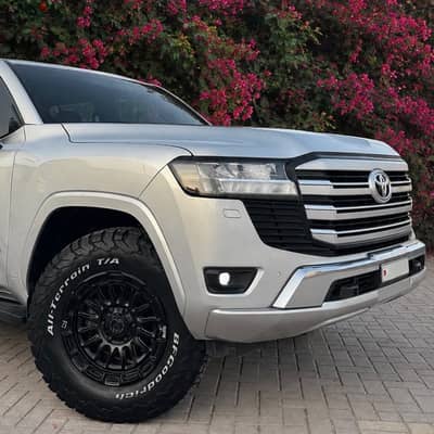 Black rhino orginal wheel for sale رنقات بلاك راينو اصليين للبيع