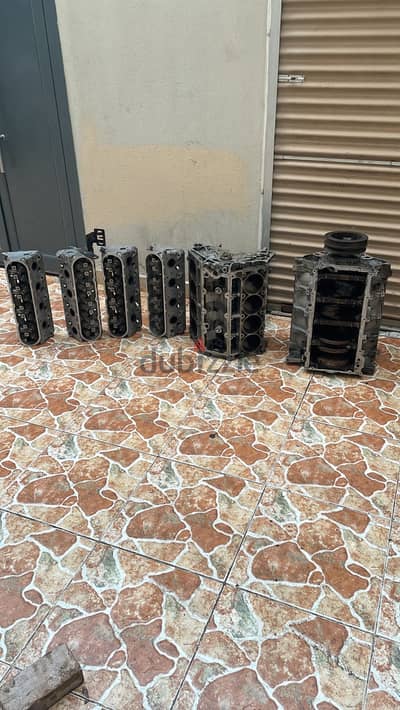 للبيع هد و بلوك مكينة 5.7 LS1