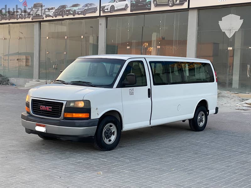 GMC Savana 2018 White 1