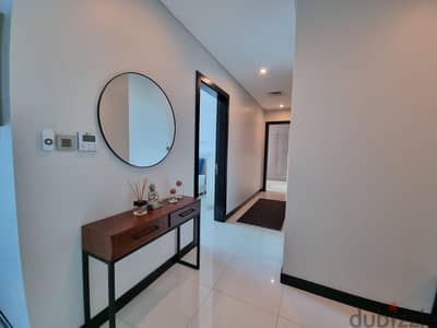 Sea view 2 b/r luxuries fully furnished apartment near to city centre.