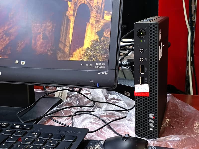 Lenovo 7th Generation Tiny PC AMD E2 DDR4 8GB/128GB SSD 19’’ Monitor 2