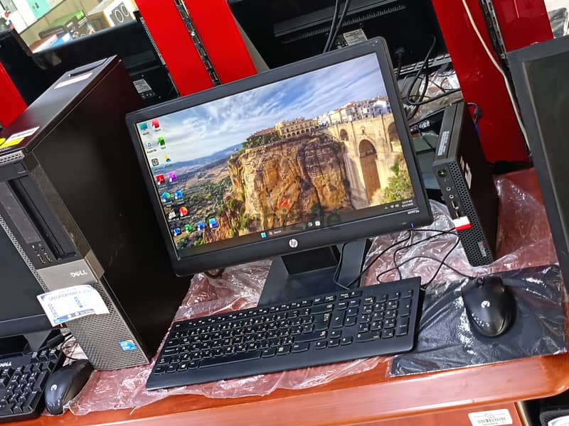 Lenovo 7th Generation Tiny PC AMD E2 DDR4 8GB/128GB SSD 19’’ Monitor 4