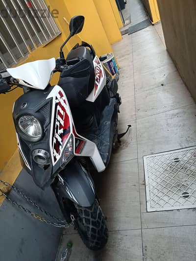 motorcycle SYM