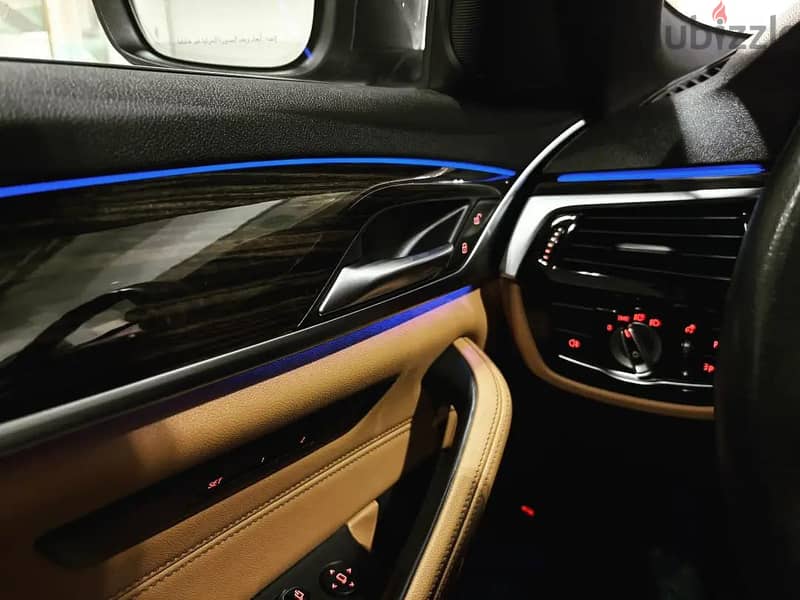 BMW 520i 2023 Full option 41000 km only 9