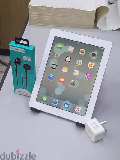 Apple iPad (32GB / Cellular LTE) – Special Offer with Free Accessories