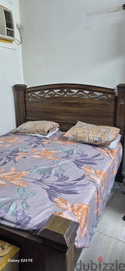 King size bed and matressess rarely used