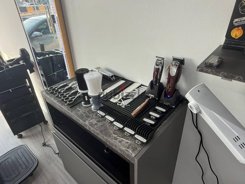 Salon for Sale with mezzanine floor - 5800 bd 5