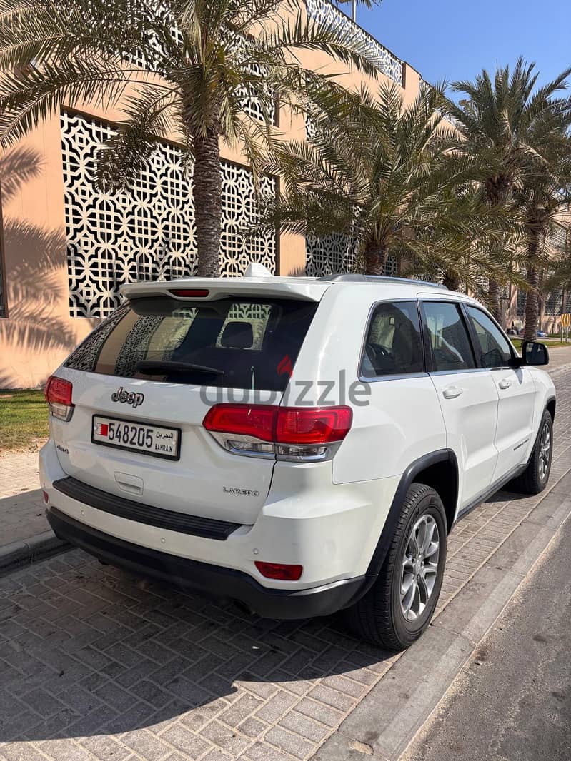 Jeep Grand Cherokee Laredo 2015 V6 - Expat Leaving 3