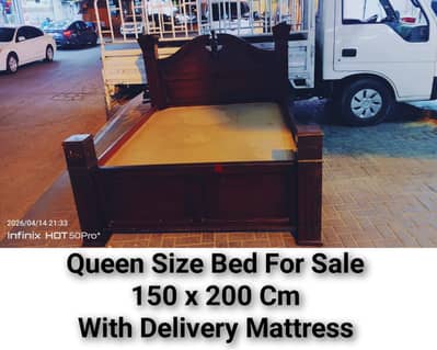 Queen bad