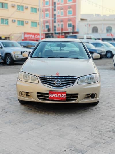 Nissan Sunny 2011 Model well maintained excellent condition car