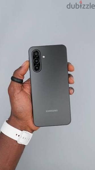Samsung galaxy A17 5G made in India storage 6/128