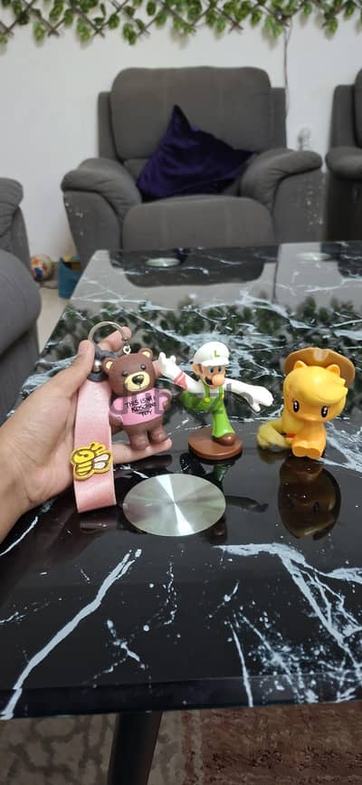 1 Koschino Keychain and action figures