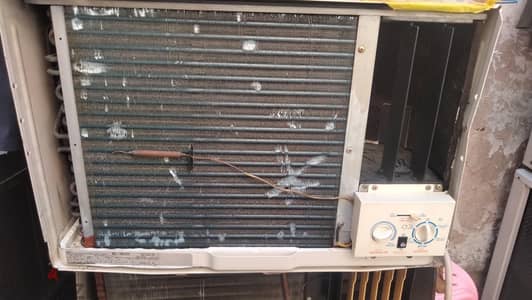 window AC for sale good condition good working with fixing