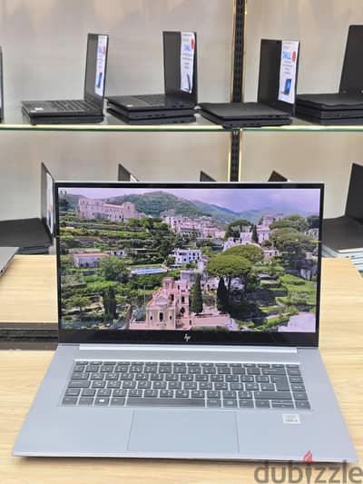 HP ZBook Studio G7 Core i9-10885H CPU 2.40GHz