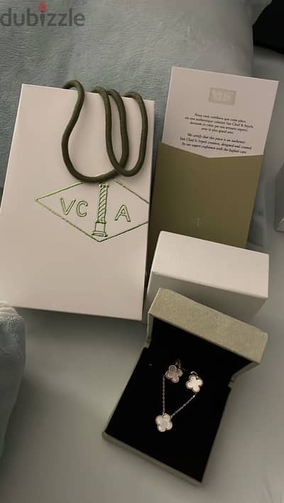 van cleef and arples necklace and earings