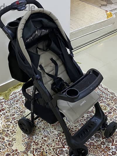 عربه اطفال جديد لم يستعمل فقط تم تركيبه بحاله ممتازه