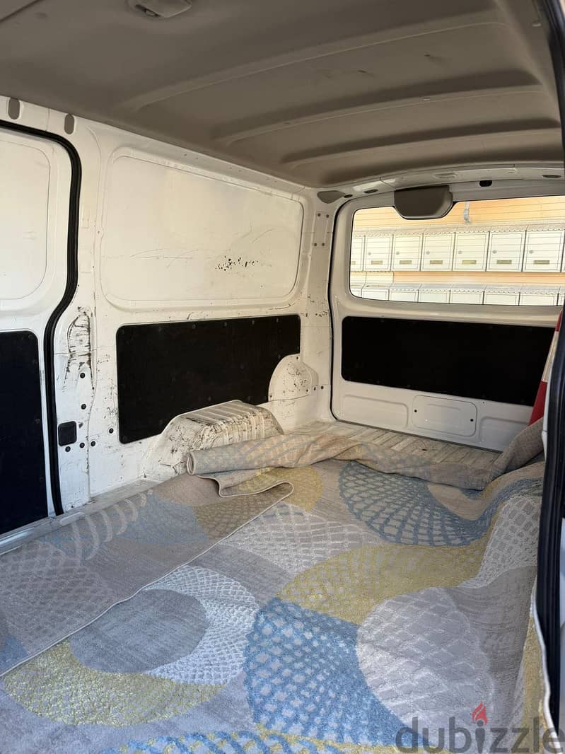 Nissan Urvan 2019 - 139 kms 2