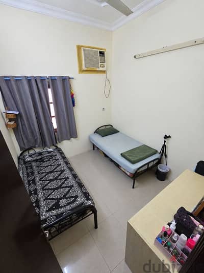 Ladies Bed Space / Room  Available