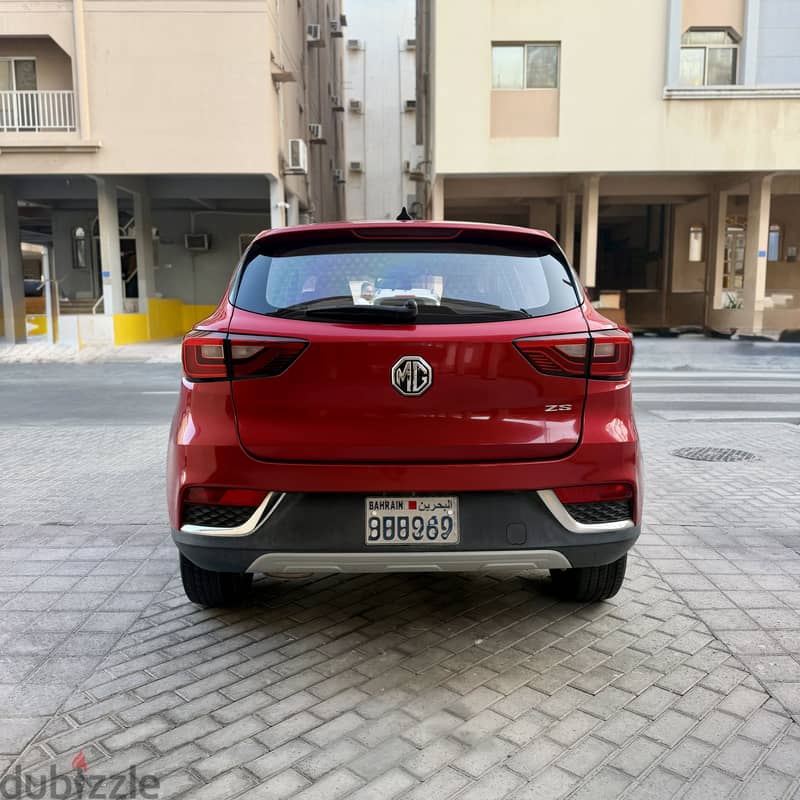 Mg Zs 2019 model single owner 4