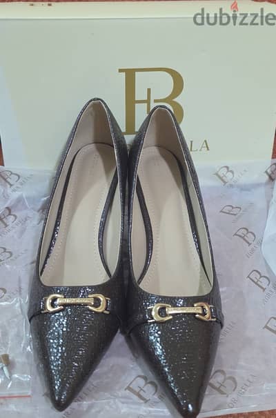 HEEL SHOES - BROWN COLOUR - SIZE 37
