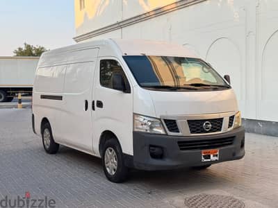 باص نيسان NV 350