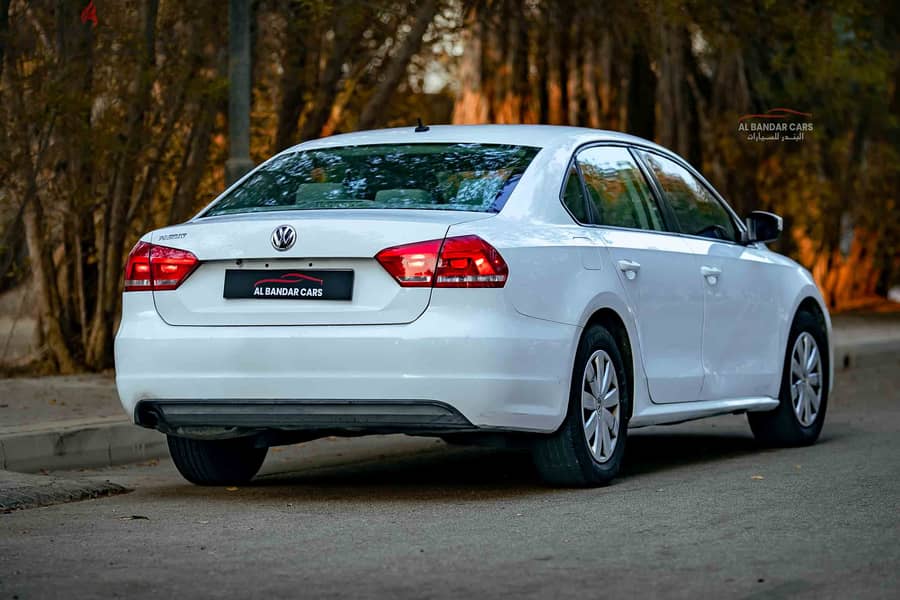 Volkswagen Passat 2013 White | Zero Accident | Bahrain Spec | BD 1600 4