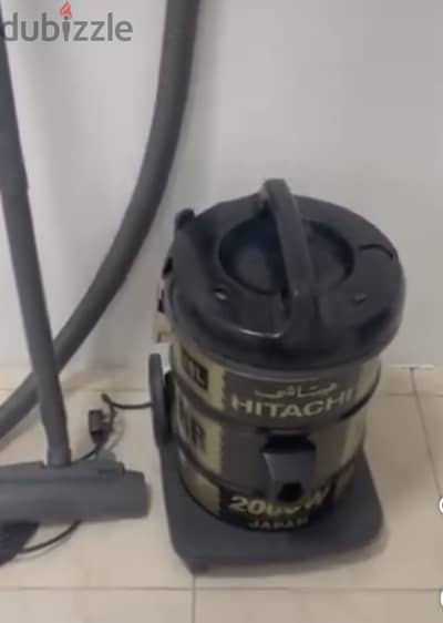 مكنسة تنضيف A cleaning broom