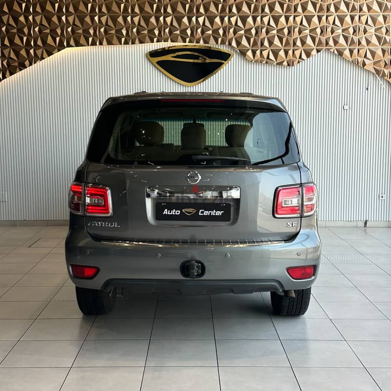 Nissan Patrol SE TYPE 2 2017 GREY 3