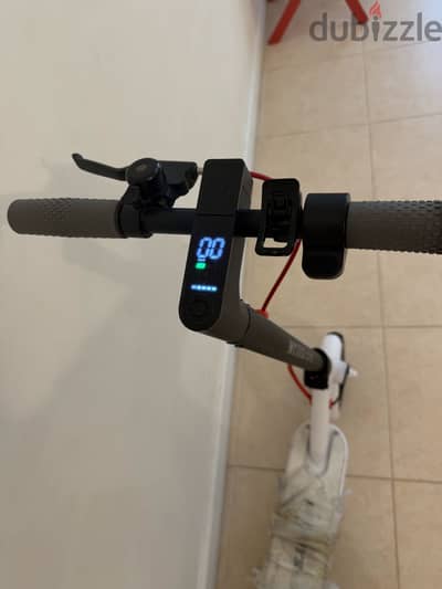 Electric scooter