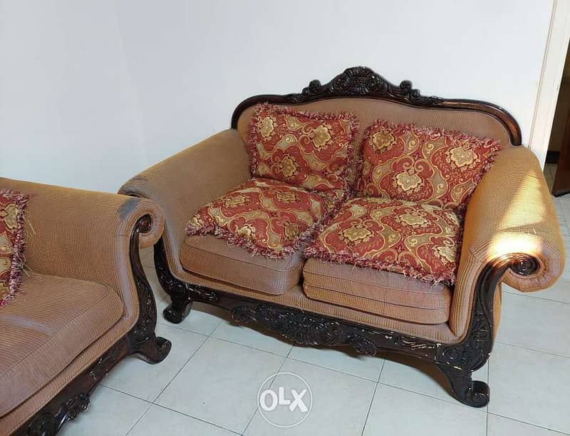 Sofa set for sell 2+2+3 95 BHD requires refurbishment 1