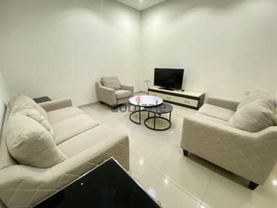 EWA Unlimited & Free Internet / Modern Apartment 2 Bedrooms Master