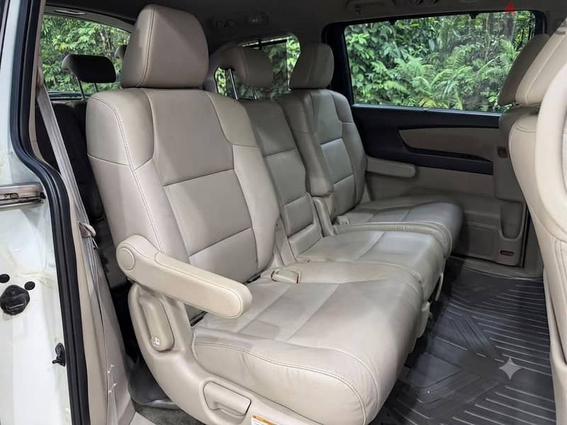 Honda Odyssey - TOURING -2014 for sale 4